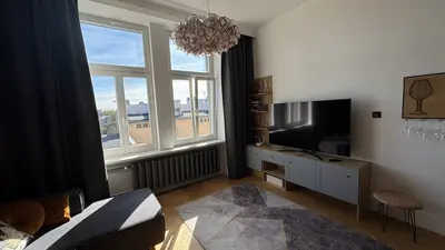 Kacik TV z widokiem na miasto